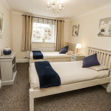 White Gables * Great Clifton