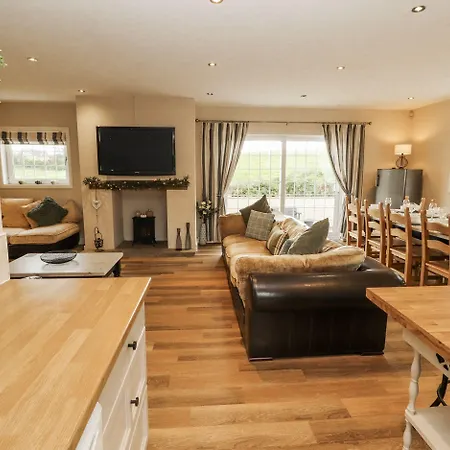 White Gables Great Clifton